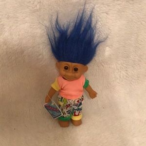 bnwt troll doll